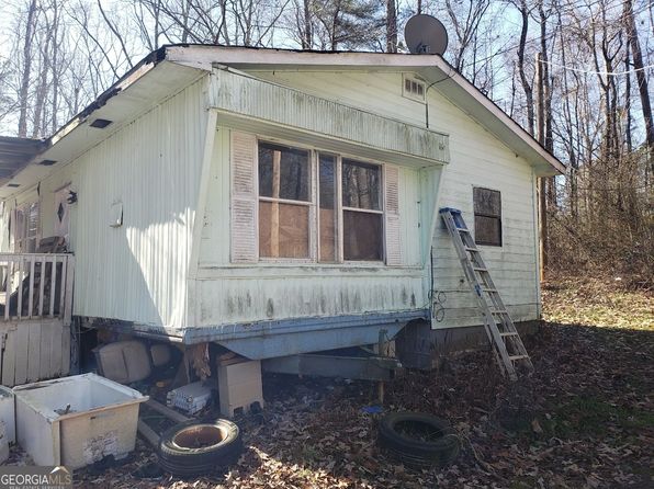 137 Ashley Dr, Carrollton, GA 30117