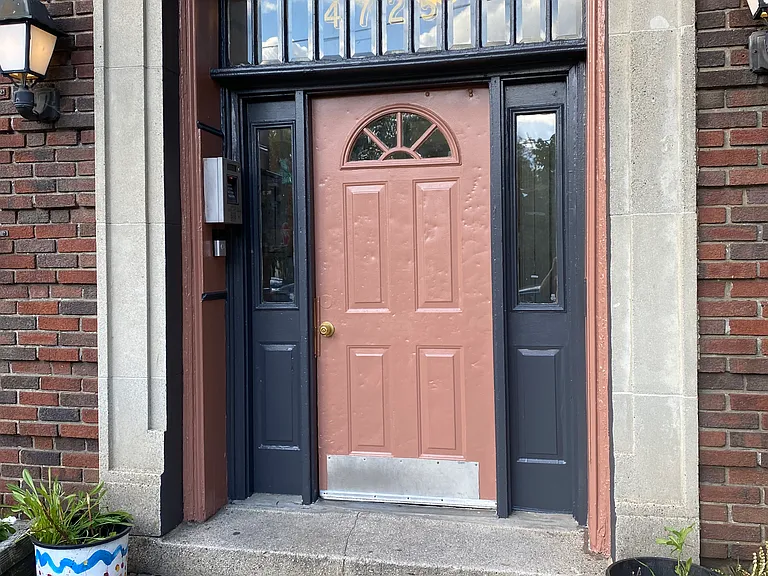 4725-4727 Chester Ave #A2 — Photo 9