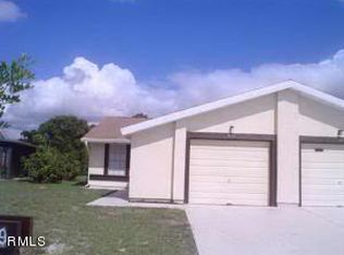 1417 SE Larkwood Cir, Port Saint Lucie, FL 34952