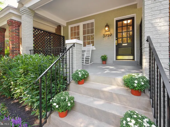 3759 W St NW, Washington, DC 20007
