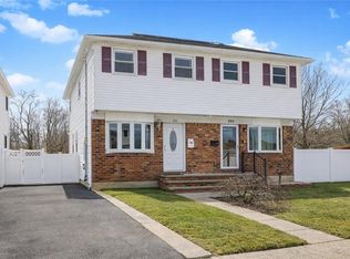 310 Chesterton Ave, Staten Island, NY 10306