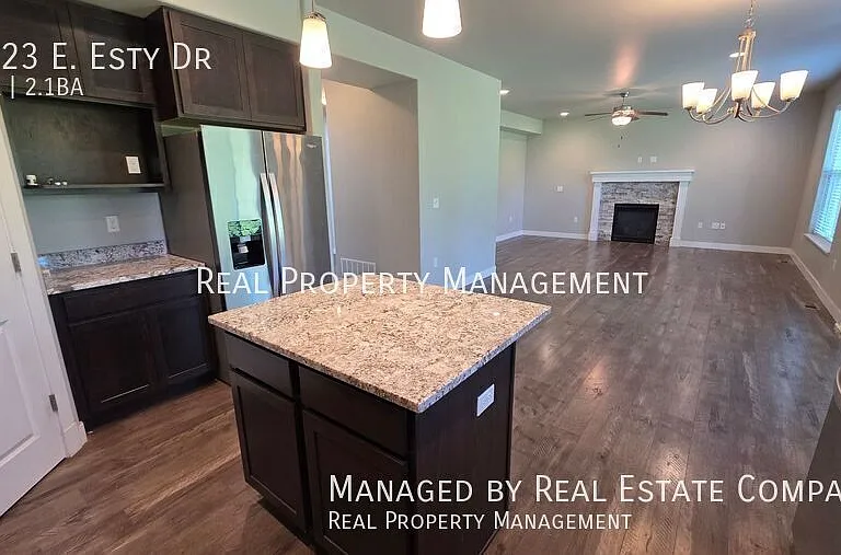 1223 E Esty Dr — Photo 4