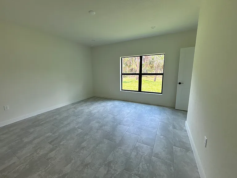 2983 Ridley Ln — Photo 8