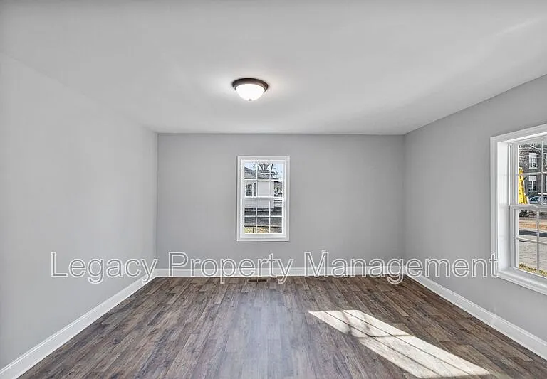901 Branch St — Photo 9