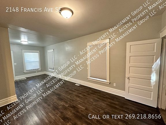 3rd image of 2148 Francis Ave SE