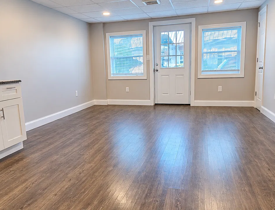 23 2nd St S #1