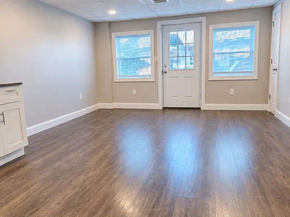 23 2nd St S Floor 1, Quakertown, PA 18951
