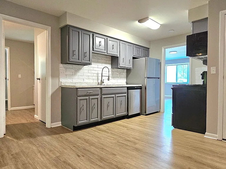3161-3163 Autumn Ridge Court — Photo 7