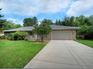 10116 Lynn Dr, North Royalton, OH