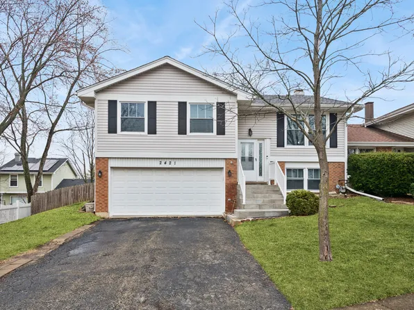 2421 Royal Dr #1, Lombard, IL 60148