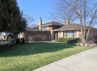 6840 W Edgewood Rd, Palos Heights, IL 60463