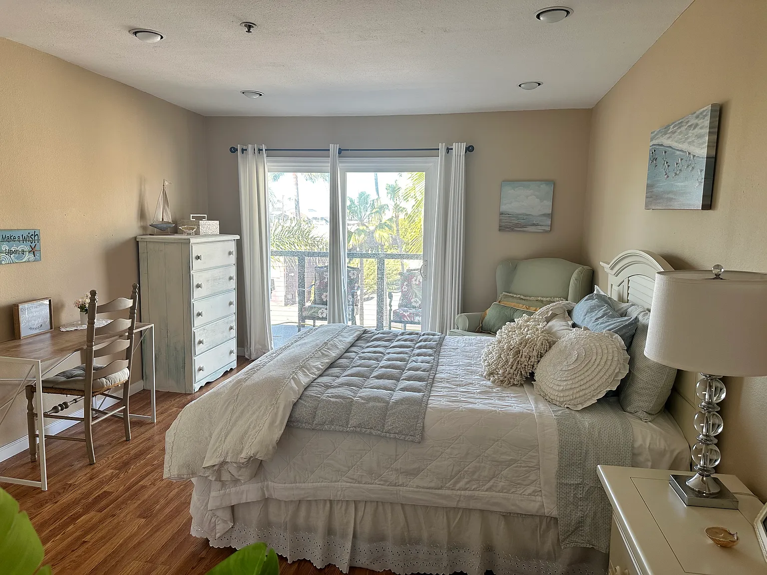 3 bed, 1831 sqft, $2,800 — Photo 4