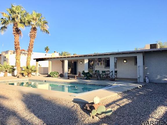 5th image of 2409 Baron Dr