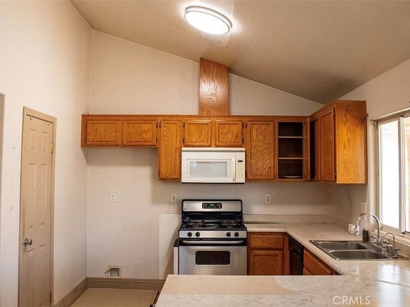 4th image of 124 Old Drovers Ln