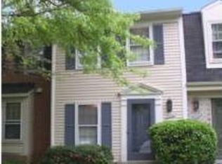 20567 Strath Haven Dr, Gaithersburg, MD 20886