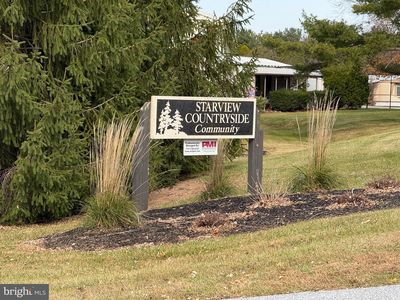 158 Crestwood Dr, Mount Wolf, PA, 17347
