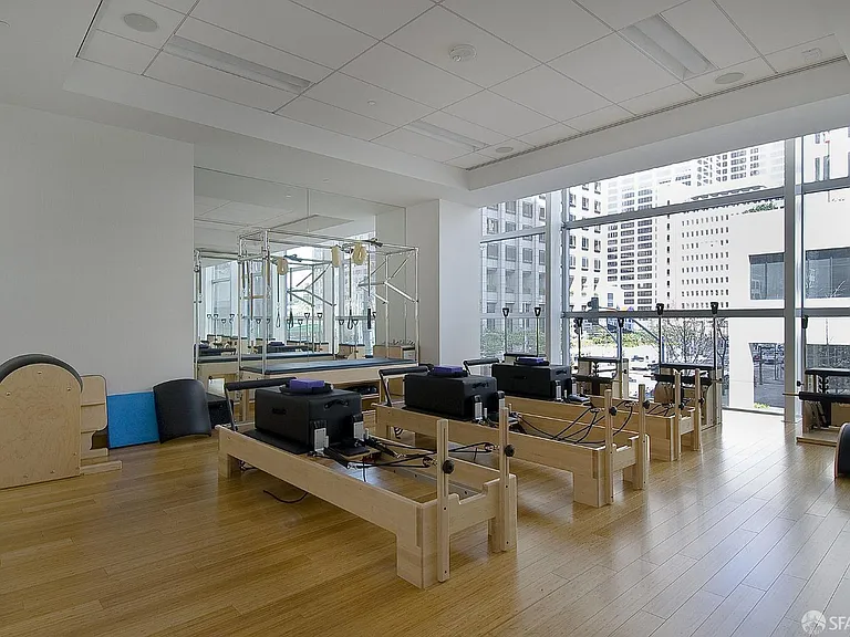 301 Mission St #10H — Photo 33
