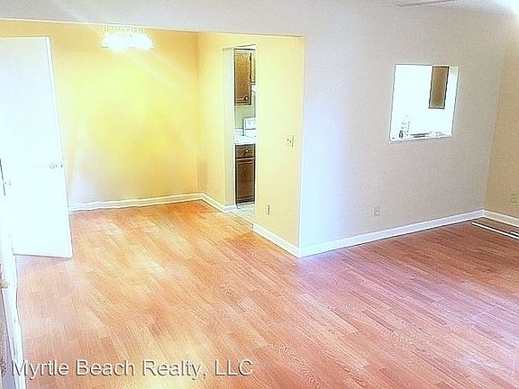 3rd image of 405 71st Ave N #14