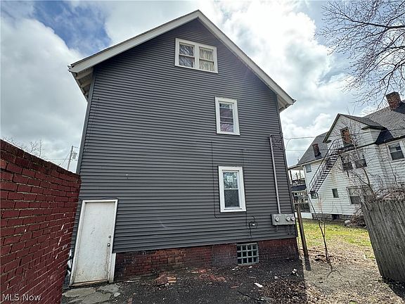 2nd image of 10937-10929 Massie Ave