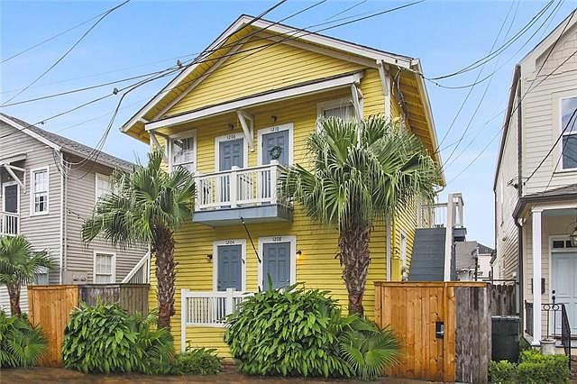 1st image of 1208 Austerlitz St #1208