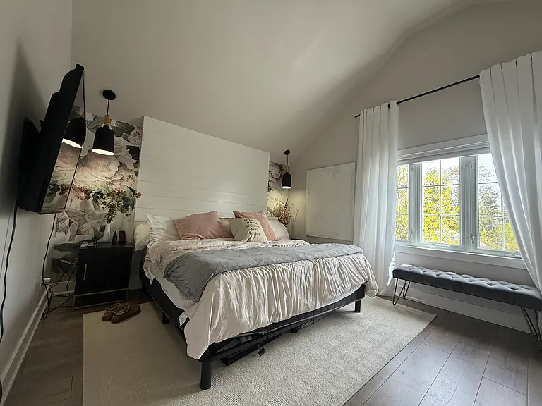 48 Albani St — Photo 12