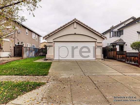 3rd image of 983 Arapaho Dr