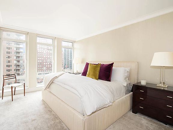 4th image of 205 E 85th St APT 14J