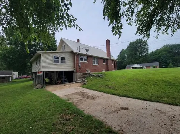 1201 Grove St, Paris, TN 38242