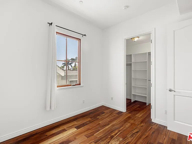 744 N Alfred St #104 — Photo 31