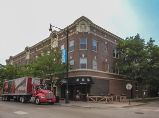 6357 N Lakewood Ave, Chicago, IL 60660