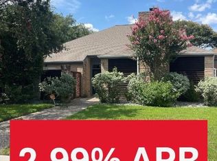 12154 Piping Rock Dr, Houston, TX 77077