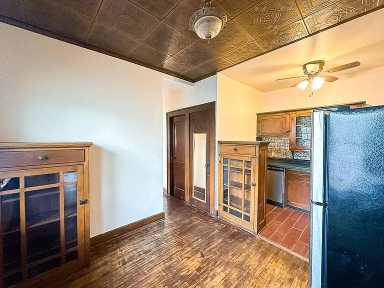5819 E Washington St #7 — Photo 12