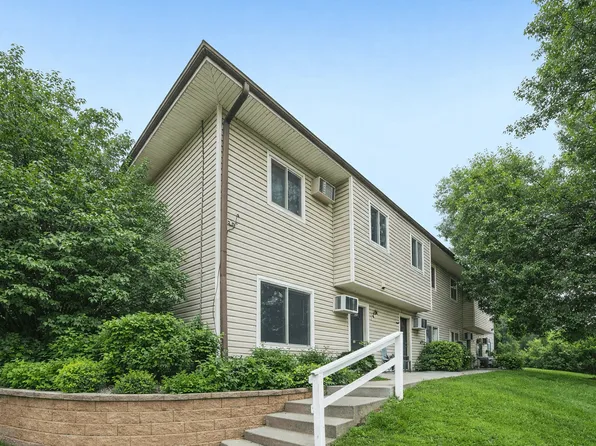 Carver Ridge Townhomes, 340 Crosstown Blvd #285-297, Chaska, MN 55318