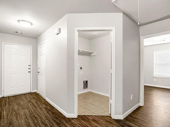 3rd image of 12443 Ridgecrest Dr
