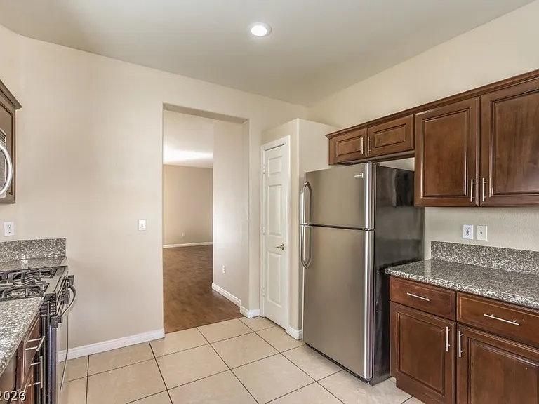9629 Sound View Ave — Photo 11