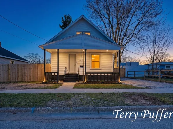 1759 Pine St, Muskegon, MI 49442