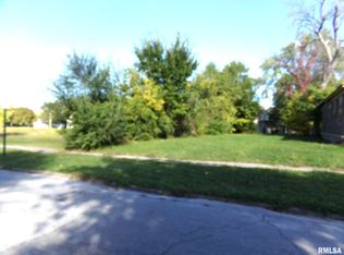 1019 13th Ave, Rock Island, IL