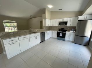 681 19th St SW, Naples, FL 34117