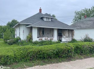 1526 S 18th St, Centerville, IA 52544