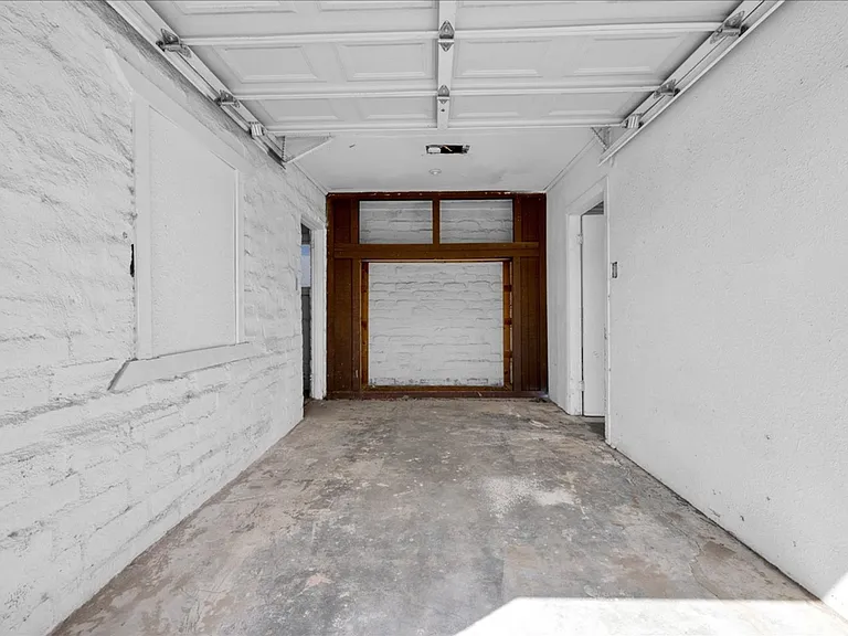 4611 Oasis Ave — Photo 32