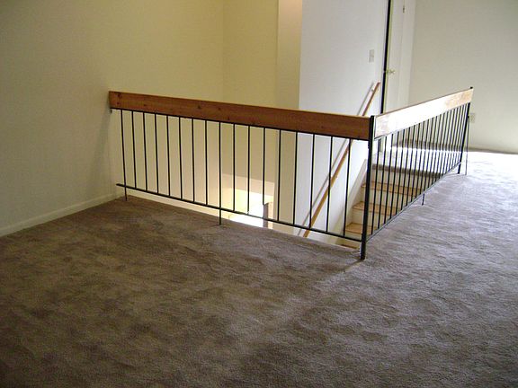 3rd image of 1411 Knollwood Dr