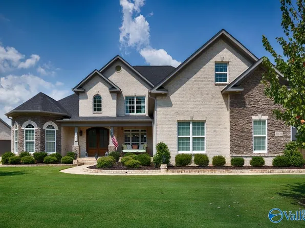 8006 Farm Meadow Drive Se, Owens Cross Roads, AL 35763
