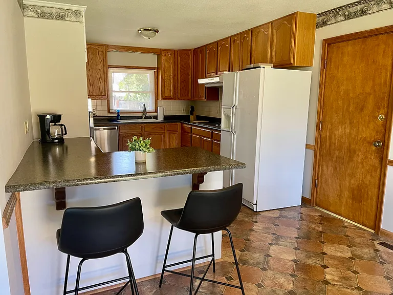 3950 N Charles Ave — Photo 5