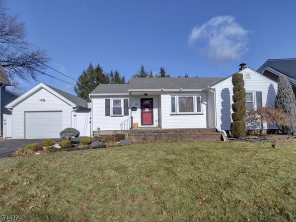 55 14Th Ave, Elmwood Park Boro, NJ 07407