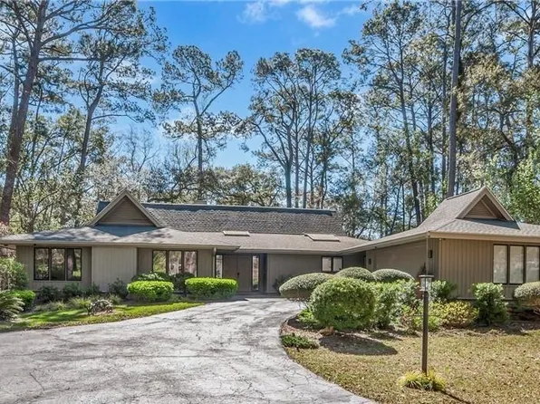55 Gloucester Road, Hilton Head Island, SC 29928