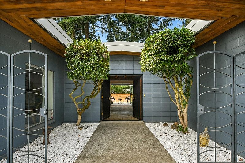 2nd image of 20405 3rd Avenue S