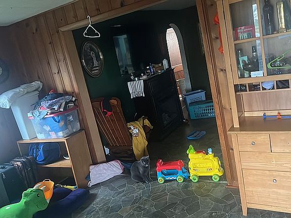 3rd image of 631 Brindle Ln