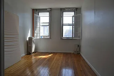 Rented by Loom Group