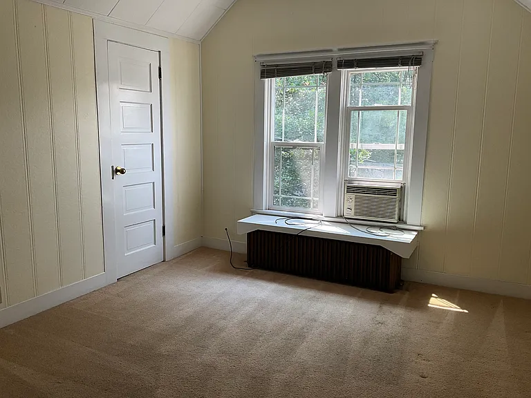 712 1/2 N Park St #1/2 — Photo 18