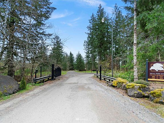 4th image of 3457 Regal Park Ln SW